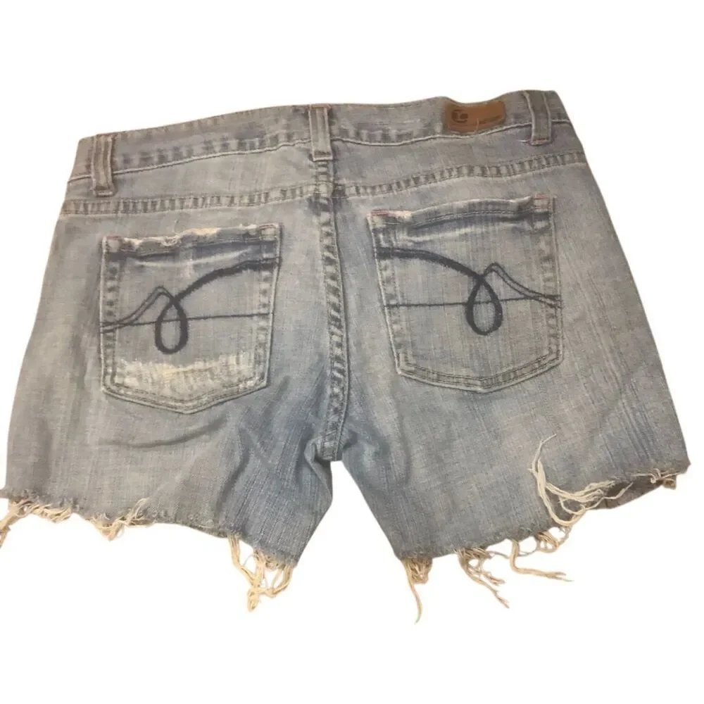 Refuge denim cut-off shorts light wash distressed details, raw frayed hems size